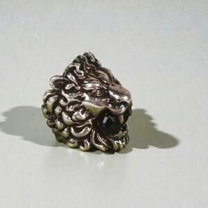 NWT Gucci Lion Head Motif Silver Ring Black Crystal Size US8.75 IT19